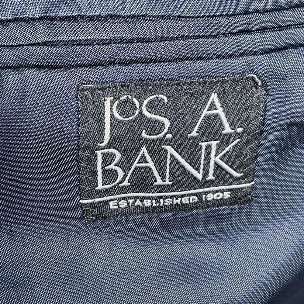 Jos A Bank Blazer Men 41R Blue Gold Shield Button Executive Classic‎ Wool Jacket